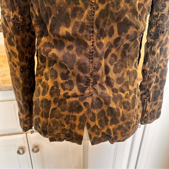Pam & Gela Leopard Print Utility Jacket from Revolve Size Small - Picture 4 of 13